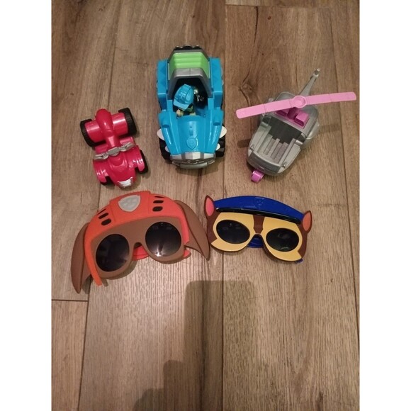 Paw patrol vehicles and sunsnachers - Picture 4 of 5